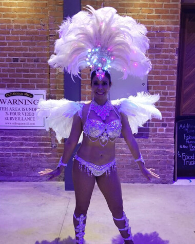 Miss Glamurosa Costumes | New Handade Samba Costumes | Lookbook (Photo credit: Kehau )